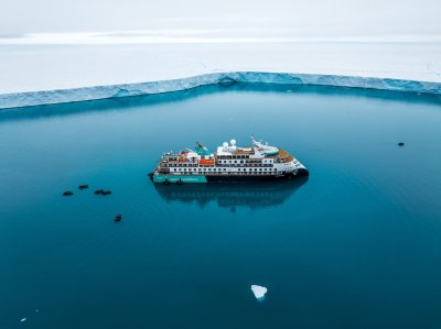 Expedition cruise vessel Sylvia Earle of the CX103 design ULS 02487