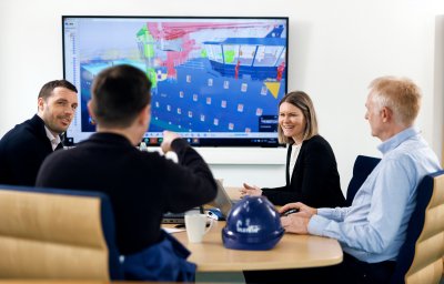 Ulstein employees in meeting ULS 00789 Ulstein 2024 Print 0994