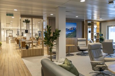 Olympic Notos: Lounge with a view to the mess room