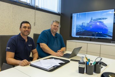 Signering av ettermarknadskontrakt mellom Ulstein Design & Solutions og Dong Fang Offshore - Orient Adventurer