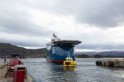 Yno 320 PO8 A8375 web CR Ulstein Group