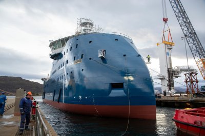 Yno 320 PO8 A8417 web CR Ulstein Group