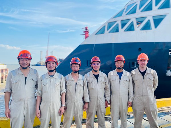 Douglas Mawson Ulstein team web