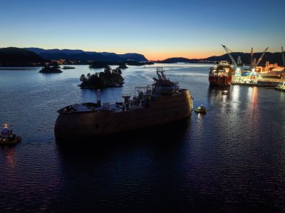 Launch 322 docking 323 CSOV newbuild Ulstein Verft 3