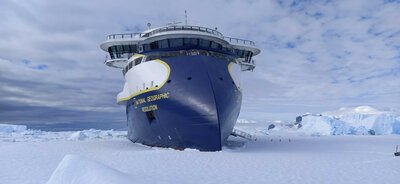 National Geographic Resolution ready for ice landing. Photo Martin Graser