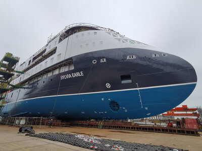 The Sylvia Earle is the first of the expedition cruise vessels in SunStone's INFINITY series to implement windows in the bow part.
