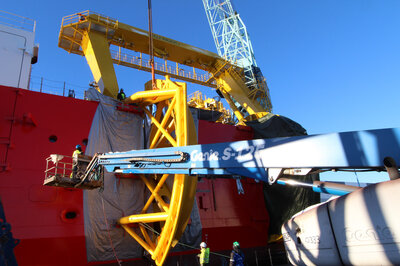 Close-up installation work on the Nexans Aurora.
