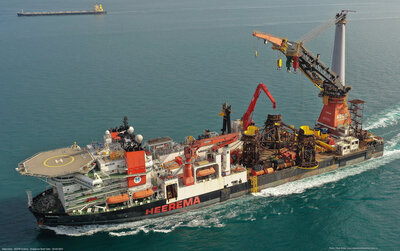 'Aegir' departing Singapore after modifications and main crane upgrade, photo by Piet Sinke.