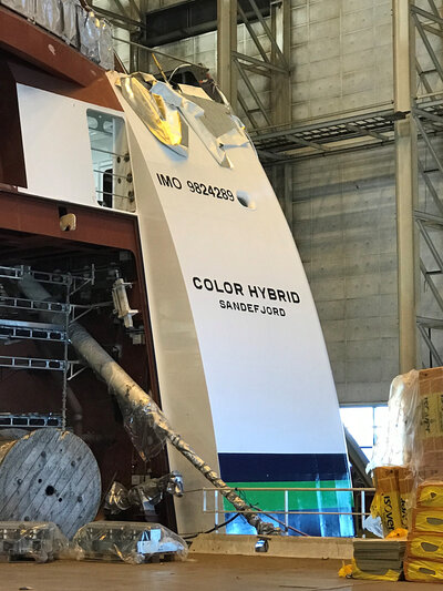 The 'Color Hybrid' is now standing out in clear colours.