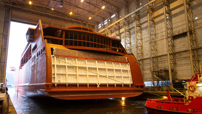 Docking of the Color Hybrid.