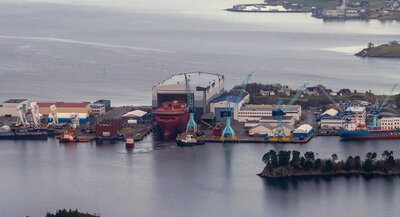 Docking has commenced, photo taken from the Høgåsen mountain across the fjord, photo by Elias Storøy.