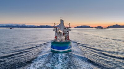 Acta Auriga leaving the construction yard, Ulstein Verft, for her new work base at Eemshaven.