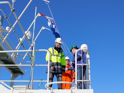 The Dutch flag Is flying on the Acta Auriga.