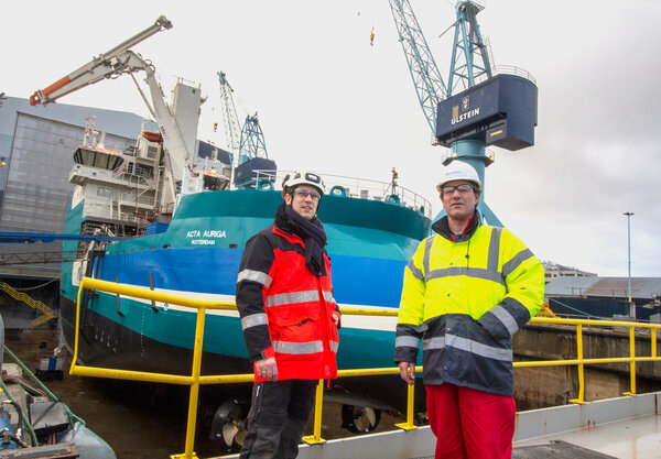 Sebastian Zehmke-Marahrens (DOC representative for Oceanbreeze) and Erik Willemssen (Acta Marine) in partnership on the Acta Auriga.