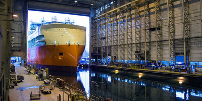 Yno 302 at Ulstein Verft being launched from the dock hall