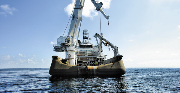 Olympic-zeus-crop-rear