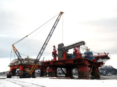 Ulstein heavylift multiwheeler kran oppdrag Averoy 6