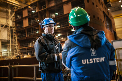 Tom Inge Vetrhus at Island Offshore and Tommy Norhagen at Ulstein Verft cooperated closely in the 'Island Performer' shipbuilding project. Photo Marius Beck Dahle