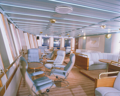 Yno 215 Polar Circle dayroom