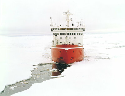 Yno 215 Polar Circle 2000 px