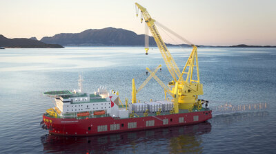 The derrick lay vessel Sapura 3500, designed by Ulstein Design & Solutions B.V.